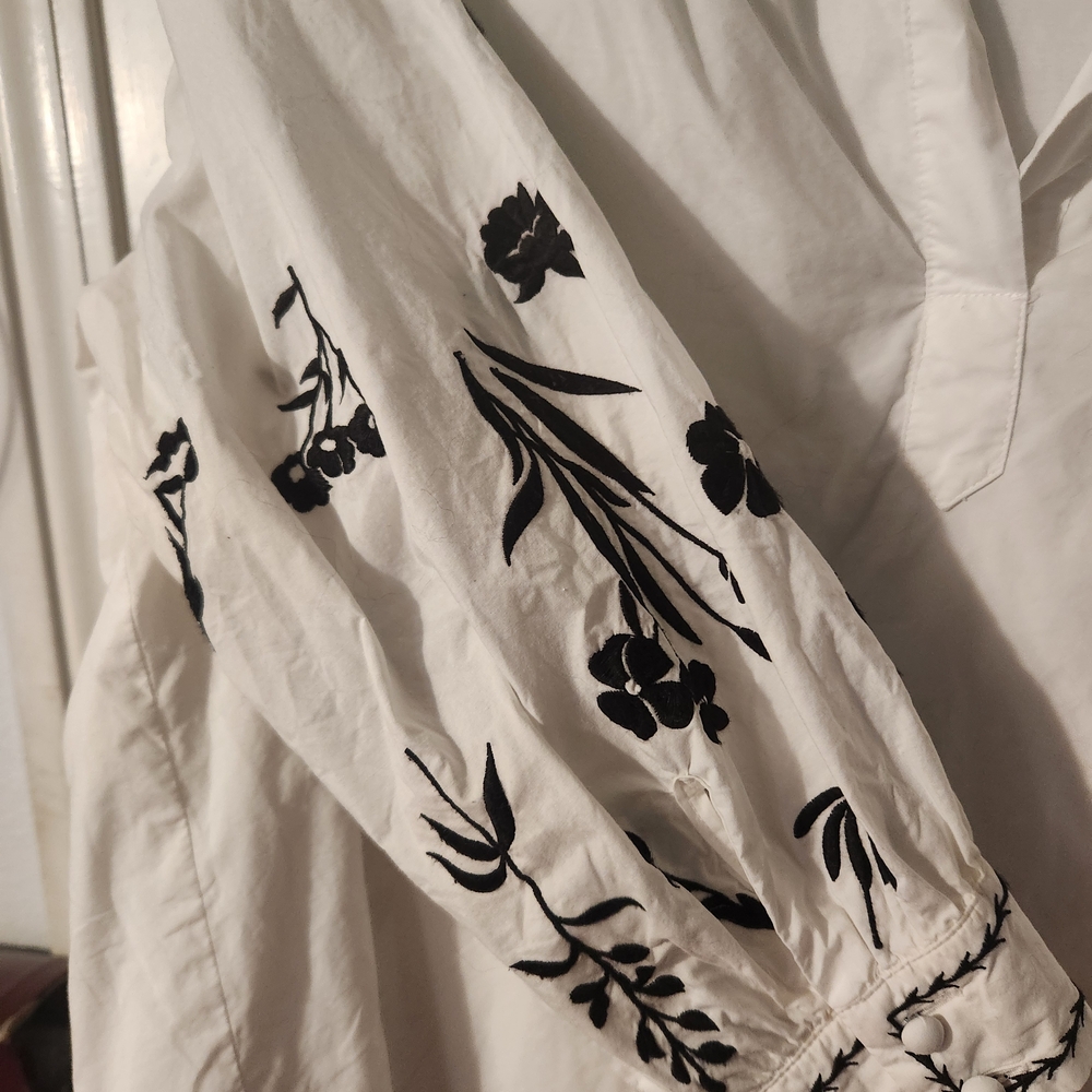 Ann Taylor White Blouse with Black Floral Embroidery